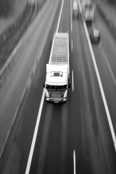 Steigende Dieselpreise: Transportunternehmen fordern Entlastung durch Gewerbediesel